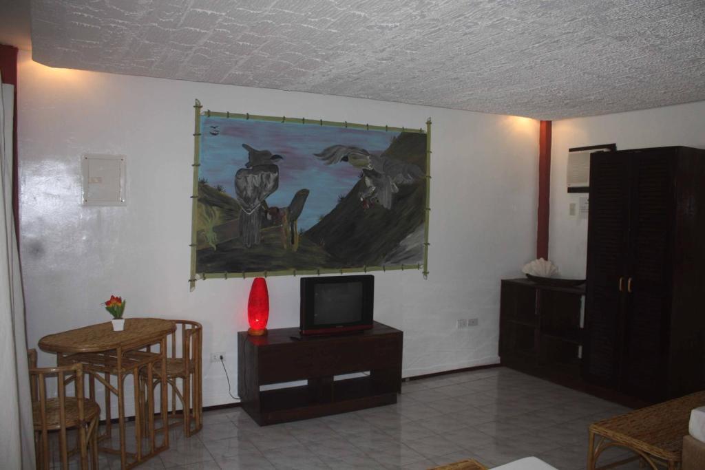 Cooper'S Beach Resort Lucbuan Екстер'єр фото