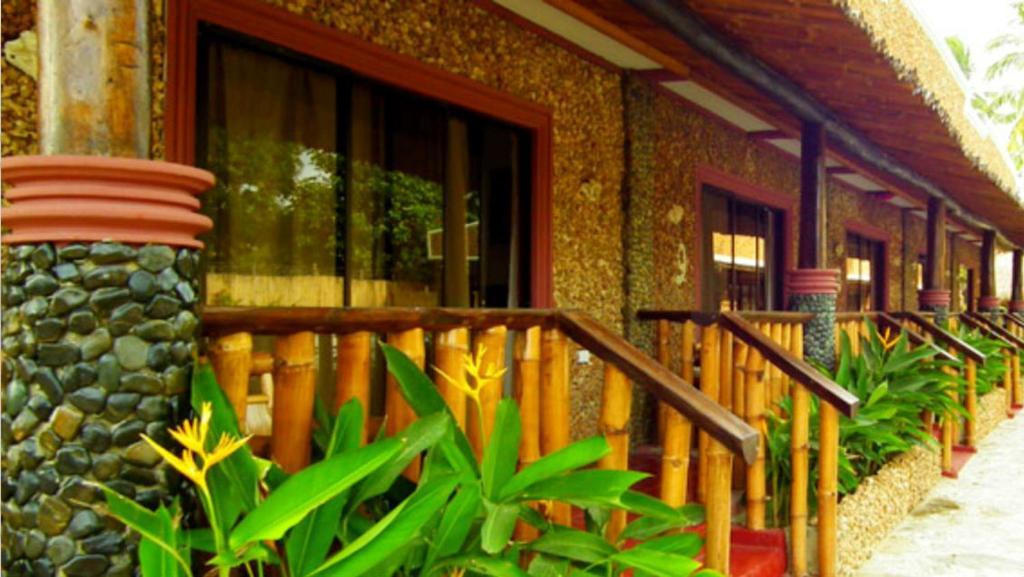 Cooper'S Beach Resort Lucbuan Екстер'єр фото