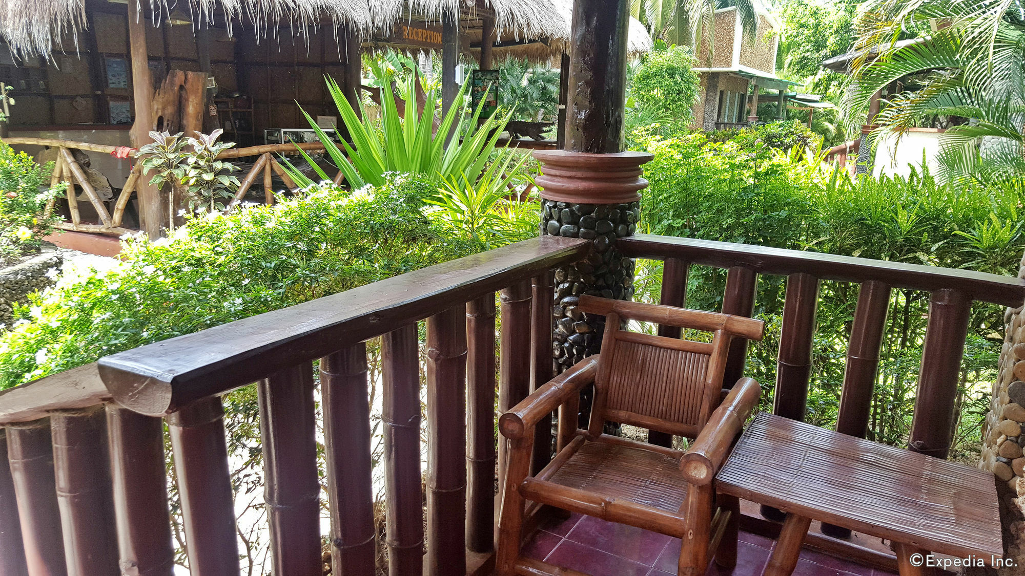 Cooper'S Beach Resort Lucbuan Екстер'єр фото